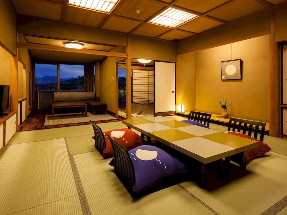 Yunokuni Tensyo Kaga  Buitenkant foto